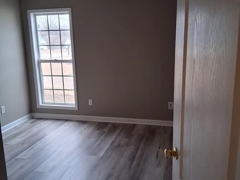 120 Woods Edge Dr — Photo 8