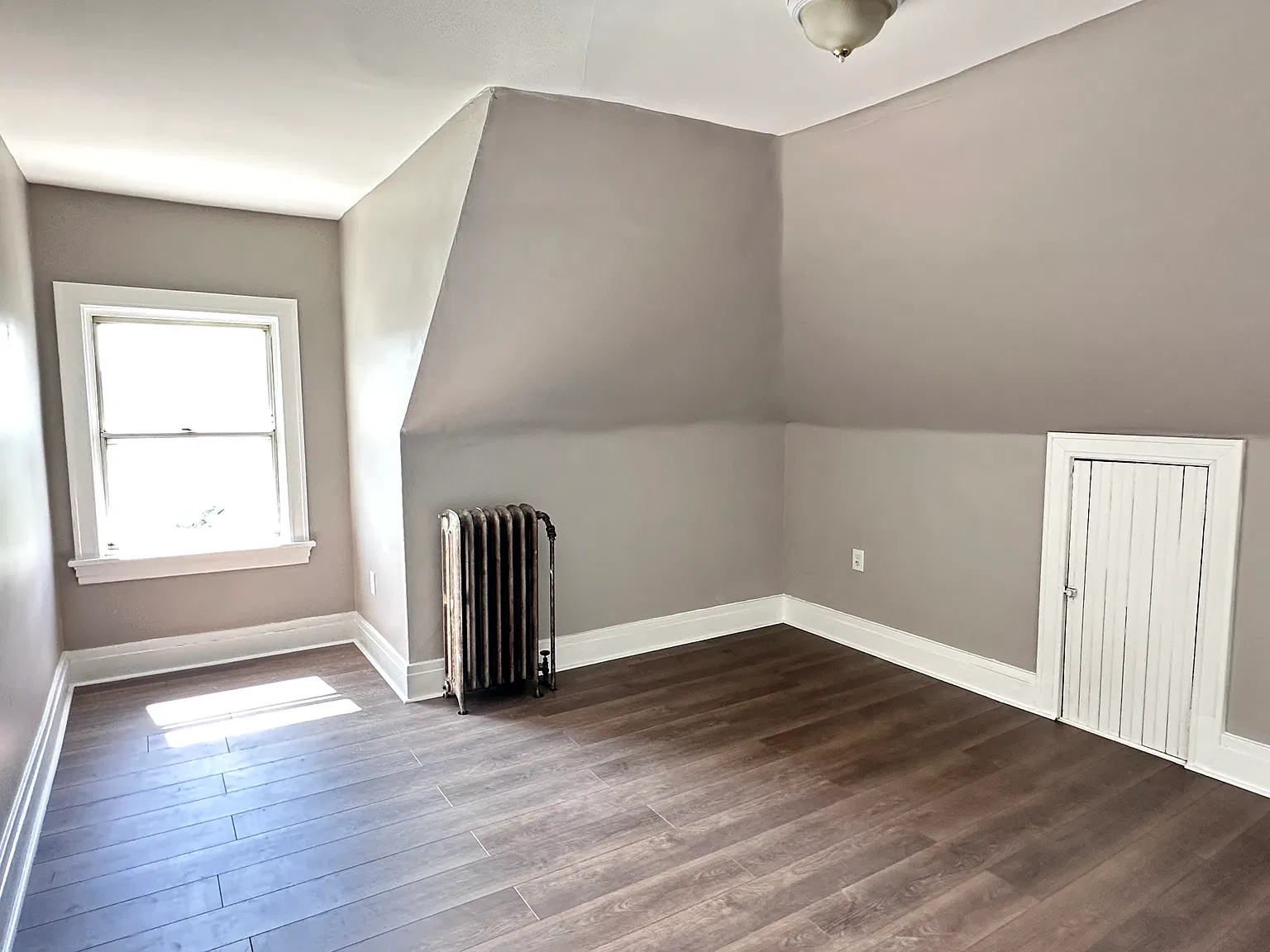 3 bed, 1200 sqft, $2,000 — Photo 4