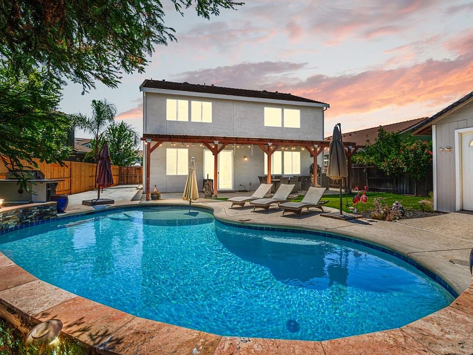 1st image of 502 La Crena Ct