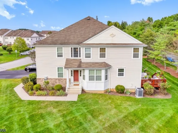 40 Indian Field Dr, Hardyston Twp., NJ 07419