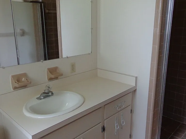 1510 Meeks Rd — Photo 9