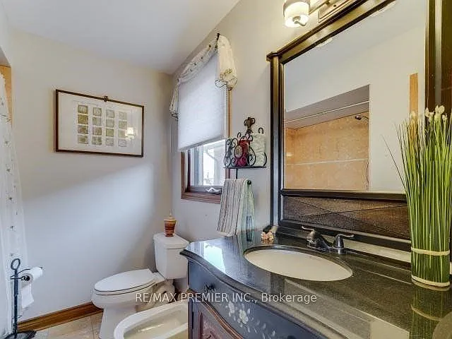 29 Carmen Cres — Photo 11