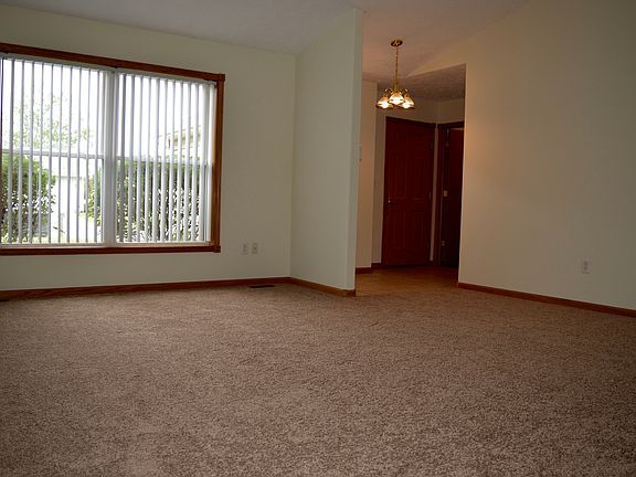 4th image of 1379 California St