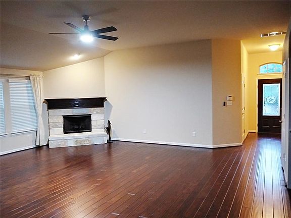 4th image of 348 Stone View Trl