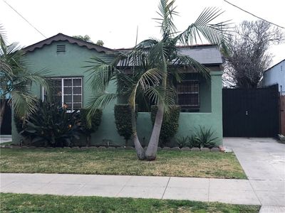 820 W 71st St, Los Angeles, CA, 90044