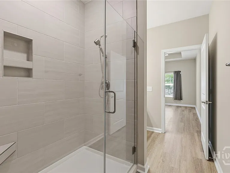 130 Danbury Ct — Photo 25