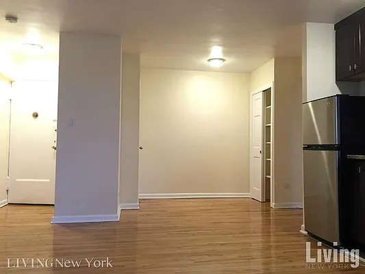 Rented by Living New York | media 12