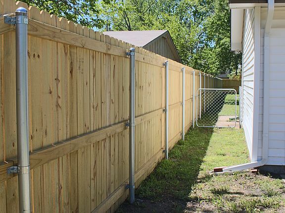 New Fence built March 2017 with Steel Posts