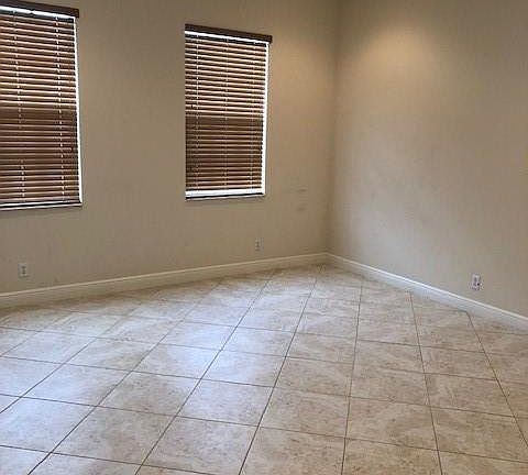 3rd image of 6983 Lakeside Cir N