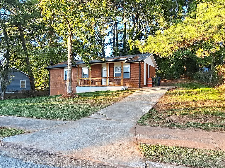 2042 Grange Dr SE — Photo 26