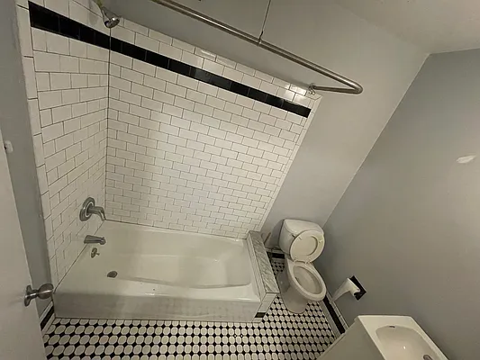 Rented by Compass | media 10