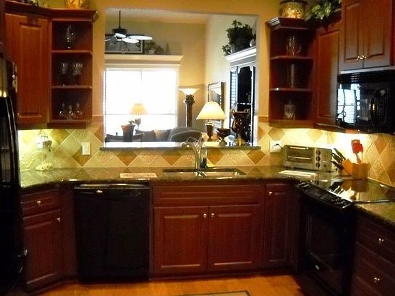 2nd image of 2934 Mission Lakes Dr