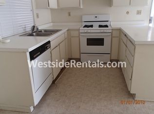 10209 Brooke Ave, Chatsworth, CA 91311