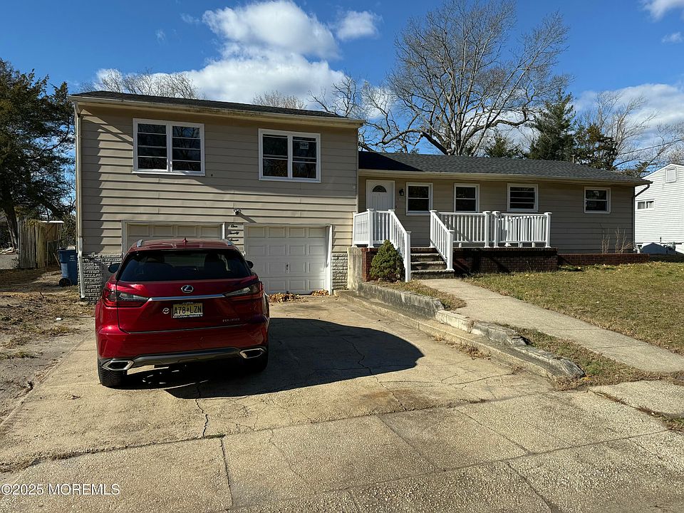 1st image of 127 Mill St