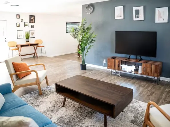 5920 Tourist Dr, North Richland Hills, TX 76117