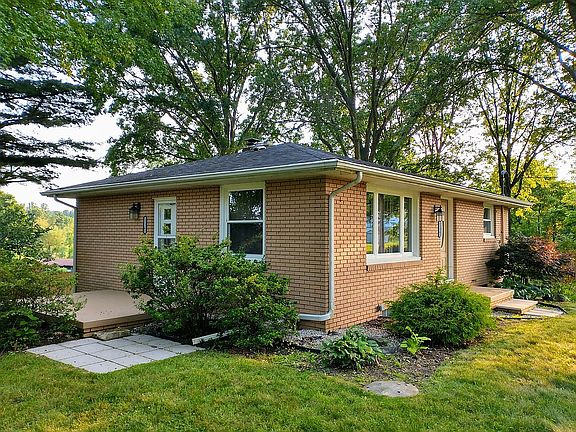 E side/ Patio Lr windows