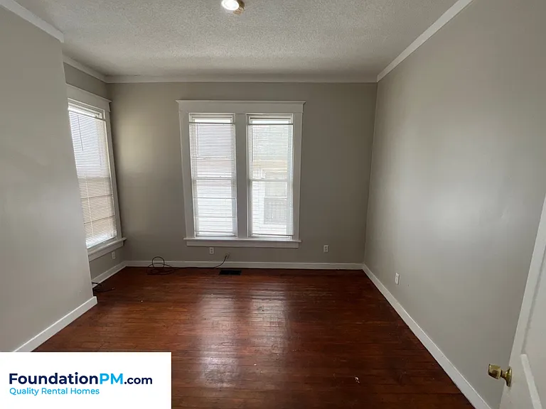 701 E Alston Ave — Photo 14