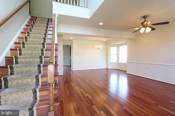 4 bed, 3.5 bath, 4169 sqft, $3,999 — Photo 4