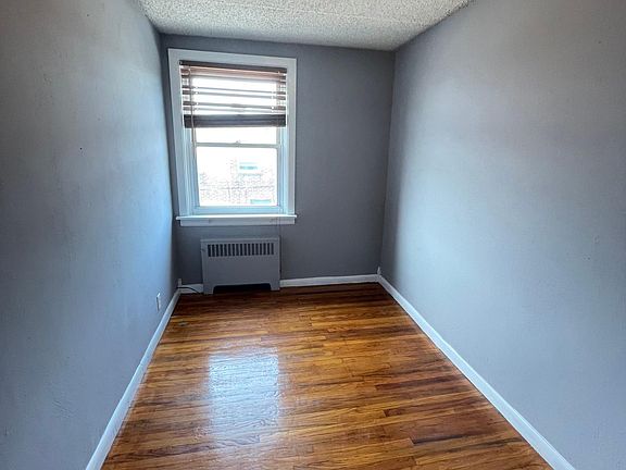 5th image of 1510 Devereaux Ave