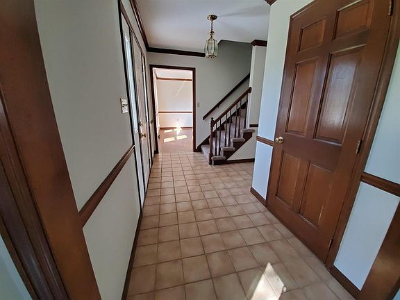 4th image of 6428 Commanche Dr