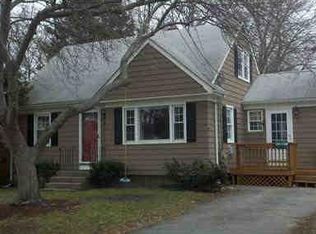 96 Brook Ave, Riverside, RI 02915