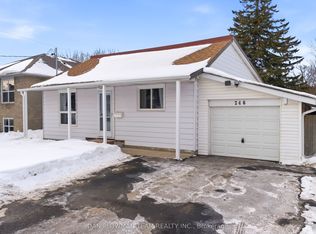 246 Conant St, Oshawa, ON L1H 3S4