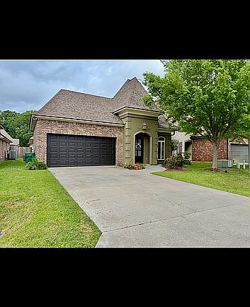 3rd image of 109 Fairwood Dr