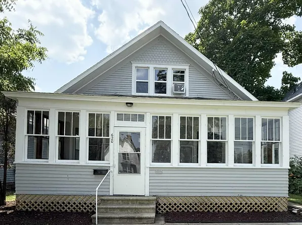 620 E State St, Mauston, WI 53948