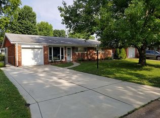 7615 Ravenhill Dr, Saint Louis, MO 63123