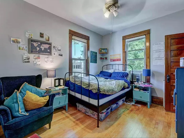 1227 Monroe St NE — Photo 6