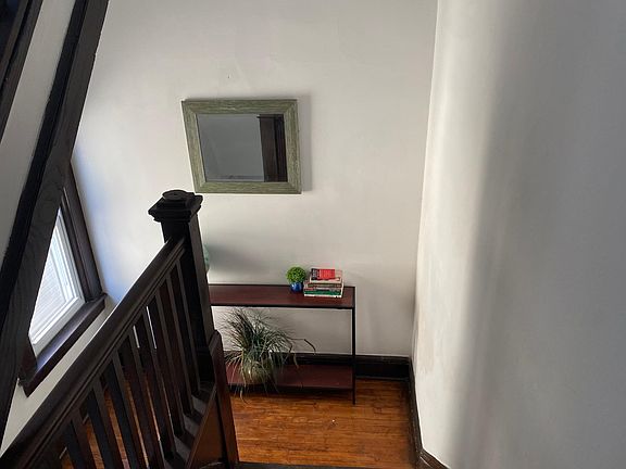 3rd image of 220 Munn Ave Floor 3