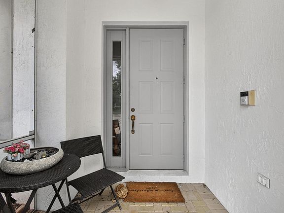 5th image of 9271 Heron Cove Drive