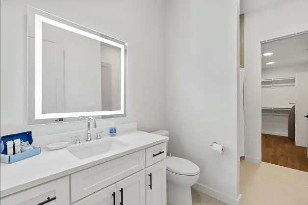 907 W Cannon St #1302 — Photo 16