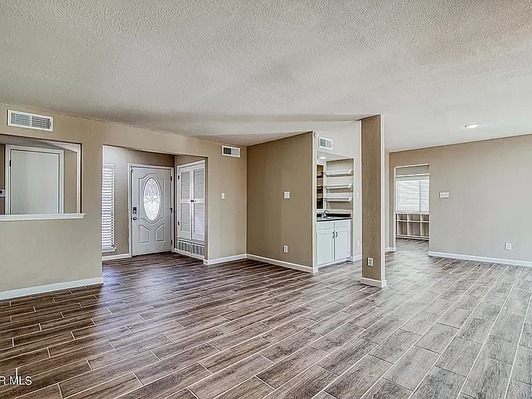 Building Photo - 752 Agua Caliente Dr
