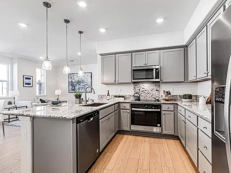 379 Lundy Pl — Photo 18