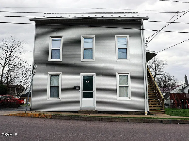 328 Center St #201 — Photo 1