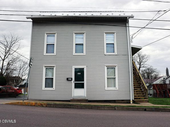 328 Center St #201