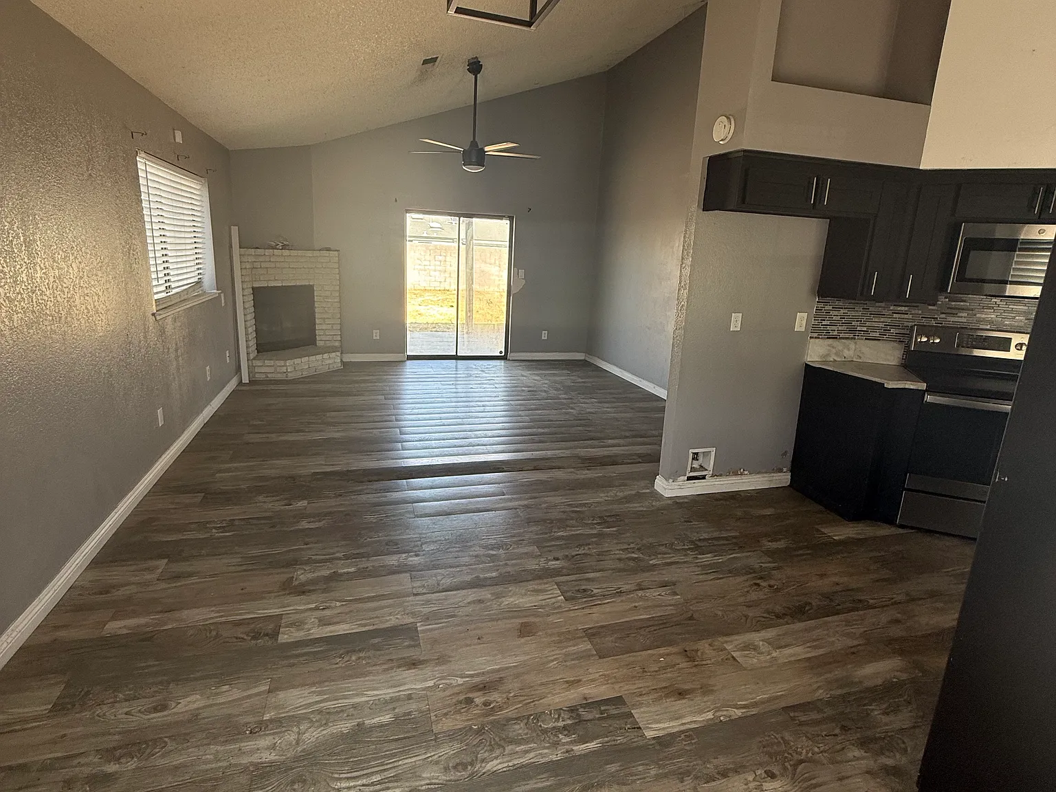 3 bed, 1515 sqft, $2,290 — Photo 4