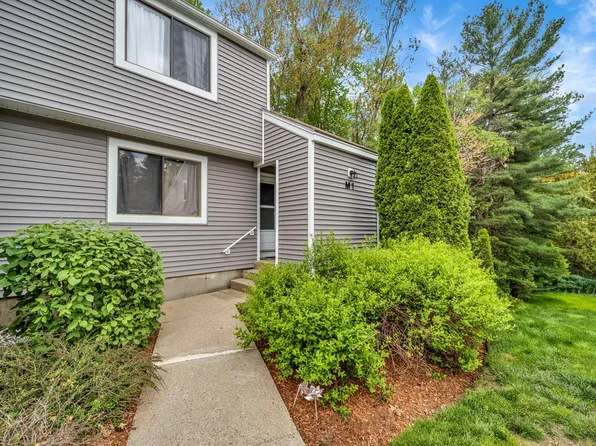 1 Snow Circle #M1, Nashua, NH 03062