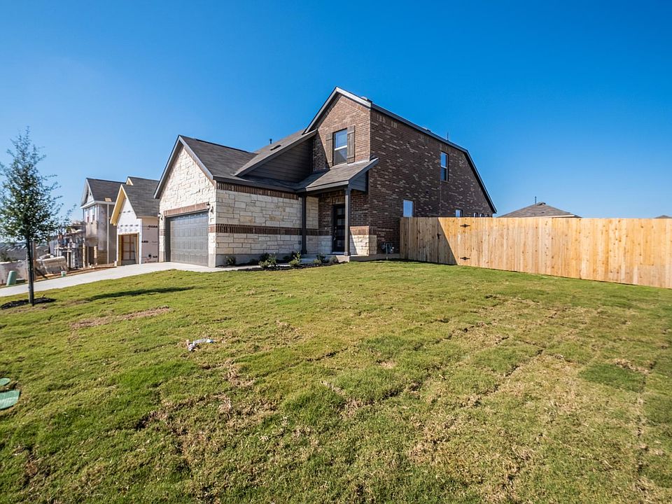 1st image of 108 Leatherleaf Dr
