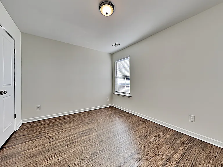 468 Whispering Breeze Ln — Photo 10