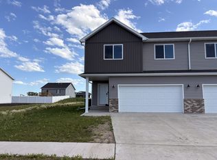6742 67th Ave S, Horace, ND 58047