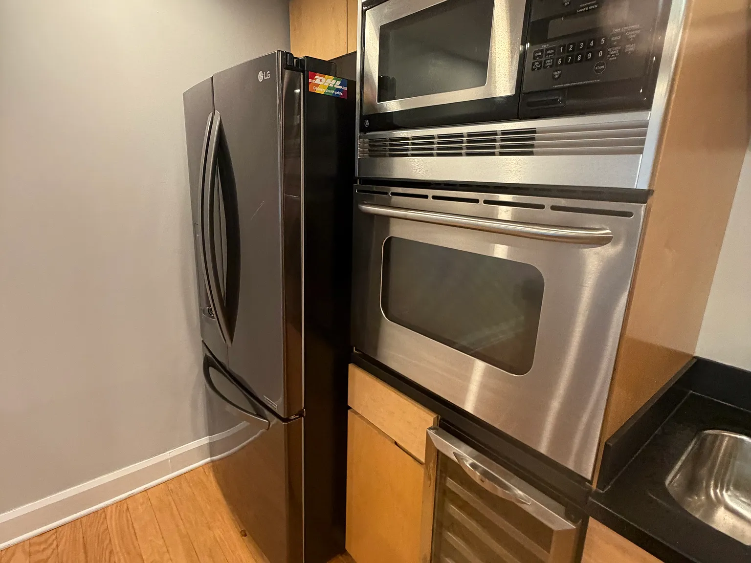3 bed, 2000 sqft, $2,950 — Photo 4