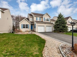 28 Alexander Dr, Washingtonville, NY 10992