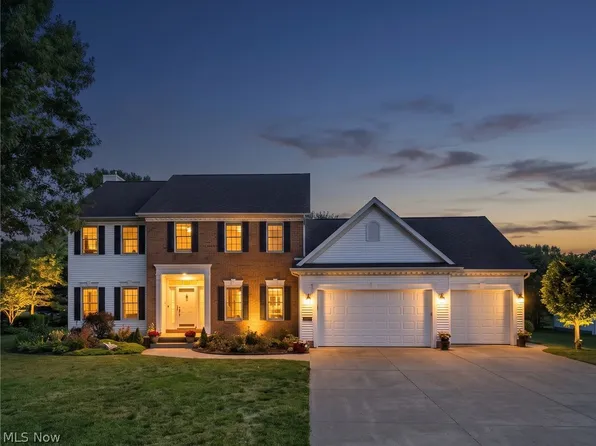 5808 Shallow Creek Ave, Louisville, OH 44641