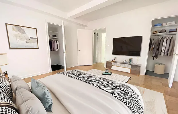 Rented by Manhattan Realty Group | media 13