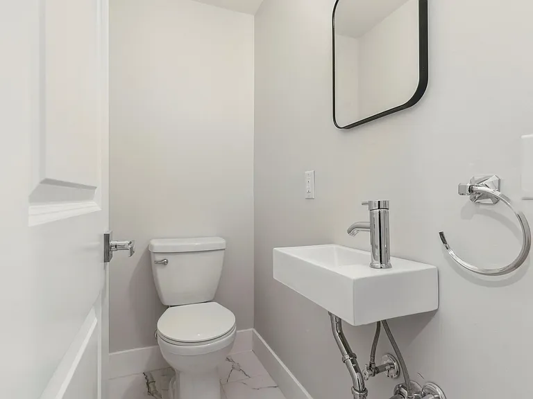 1223 N 7th St — Photo 55