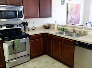 313 Stonewood Crossing Dr, Boiling Springs, SC 29316