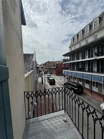 811 Toulouse St #A — Photo 2