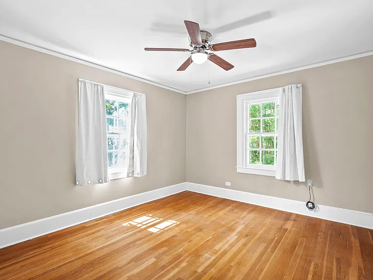 502 Thomas Rd — Photo 21